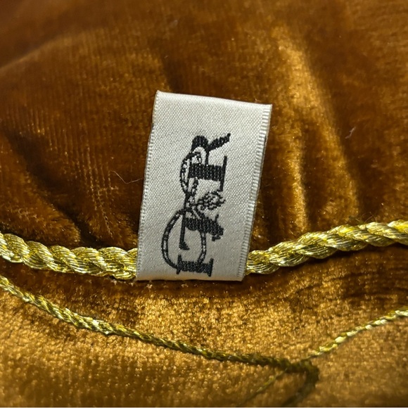 ITR Gingerbread Pillow Throw Pillow Decorative Pillow. - Picture 4 of 6